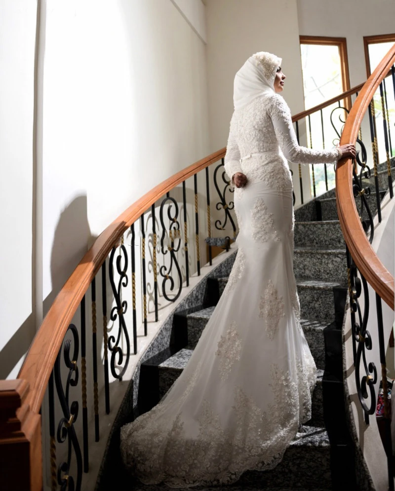 Размера плюс с высоким воротом с длинным рукавом Русалка Кружева бисером Роскошные мусульманские свадебные платья Длинные Саудовская Аравия свадебное платье