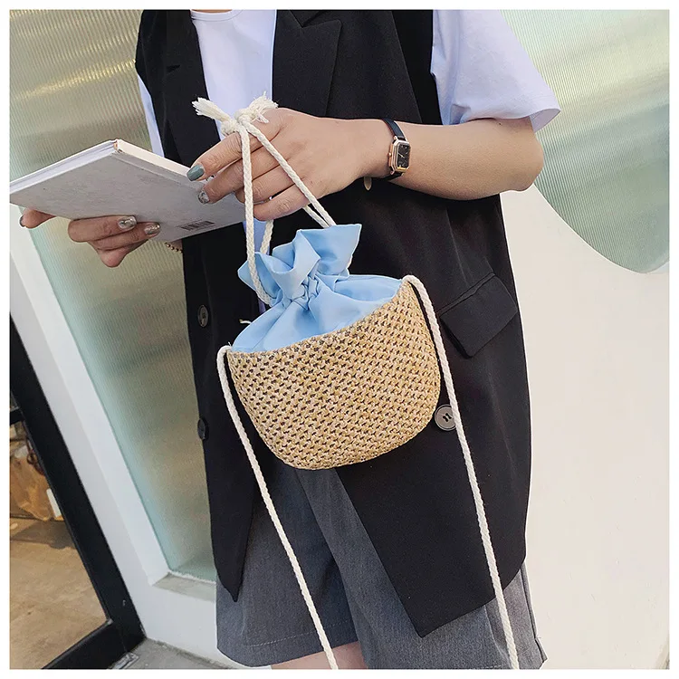Petit sac bandoulière en osier