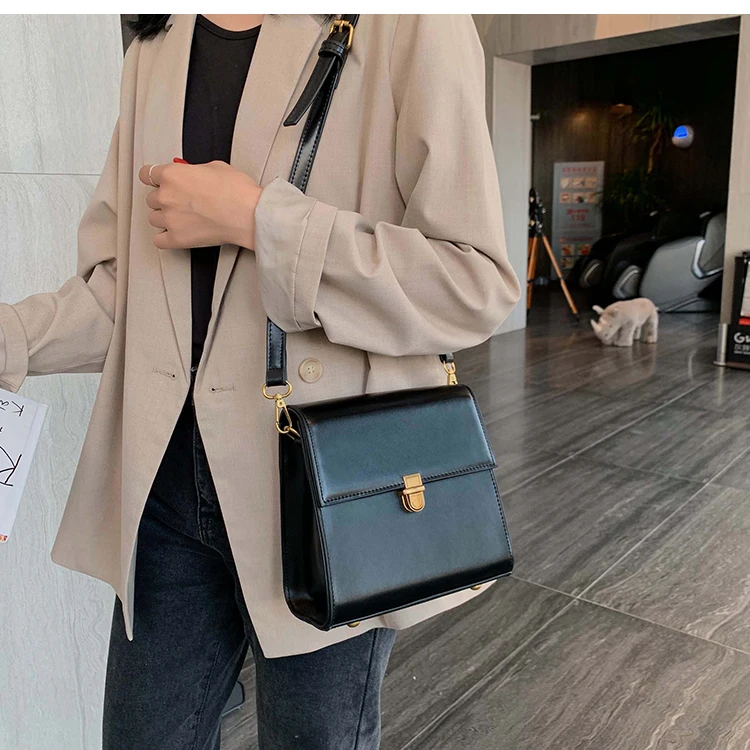 Винтажная модная женская квадратная сумка Новая высококачественная кожаная женская дизайнерская сумка с замком на плечо сумка-мессенджер дорожная сумка