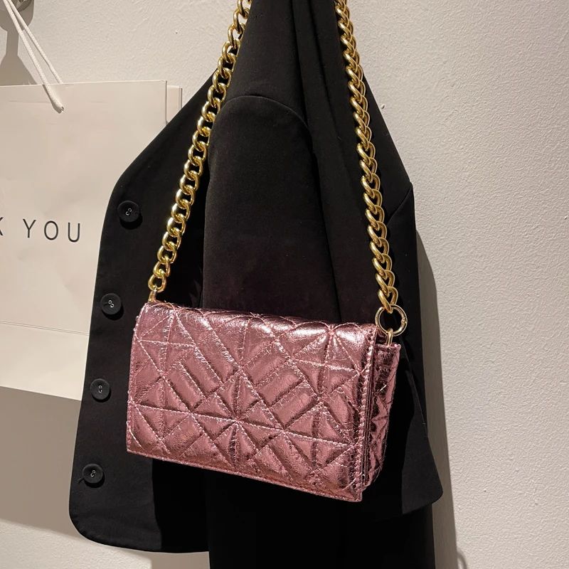 Luxury Brand Metal Chain Shoulder Bag for Women Handbag Clutch Purses 2022 New Designer Shiny Evening Tote High Quality Shoulder Bags near me