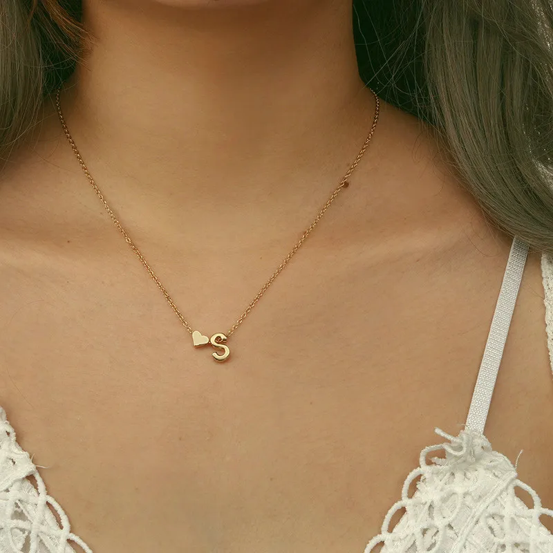 Collares con colgante en forma de corazón para mujer, joyería con nombre y letras, accesorios para mujer, regalo de novia A11
