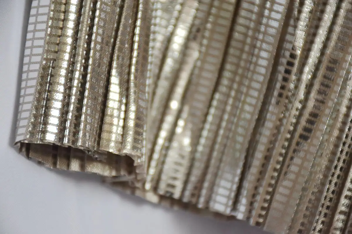 Осенне-зимние длинные плиссированные мини-юбки миди с серебристыми металлическими блестящими блестками для девочек