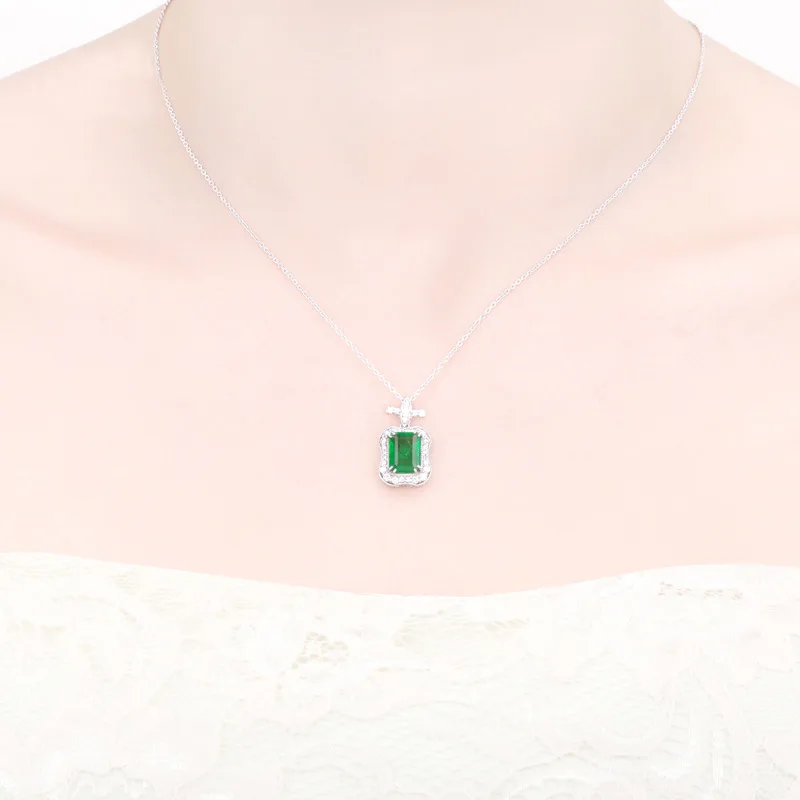 12121331114_1676156516