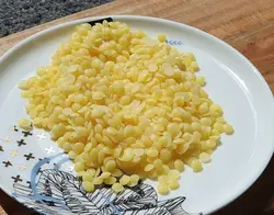 Organic Yellow Beeswax Pellets for Wraps, Candles, Soaps, and Lip Balms (1Kgs)