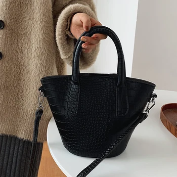 

French Niche Large Capacity Bag New Fashion All-match Shoulder Bag Internet Celebrity Cross Body Bucket Bag Beige Black Coffee