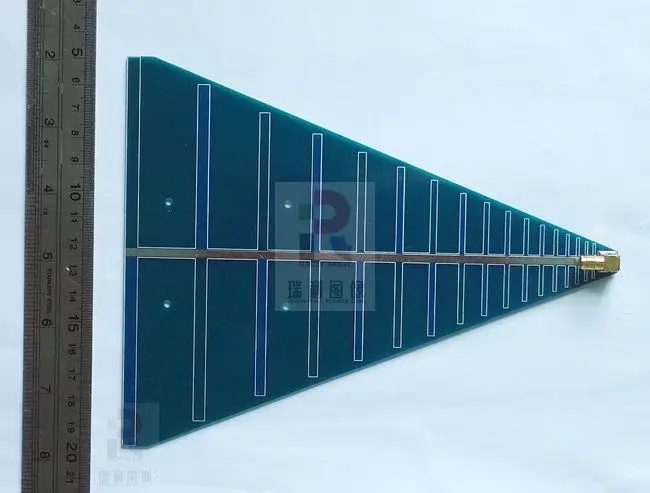 Широкополосная Антенна направленная антенна UWB Wifi 800 M-6G |