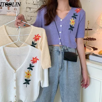 

ITOOLIN 2020 Women New Summer Knitted Floral Tops Korean Style Embroidery Short Sleeve Shirts Casual V-neck Blouses Crop Top