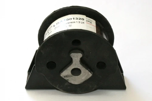 Крепление двигателя в сборе для Lifan BREEZ 1.3L OEM: LBA1001210 LBA1001320 LBA1001420