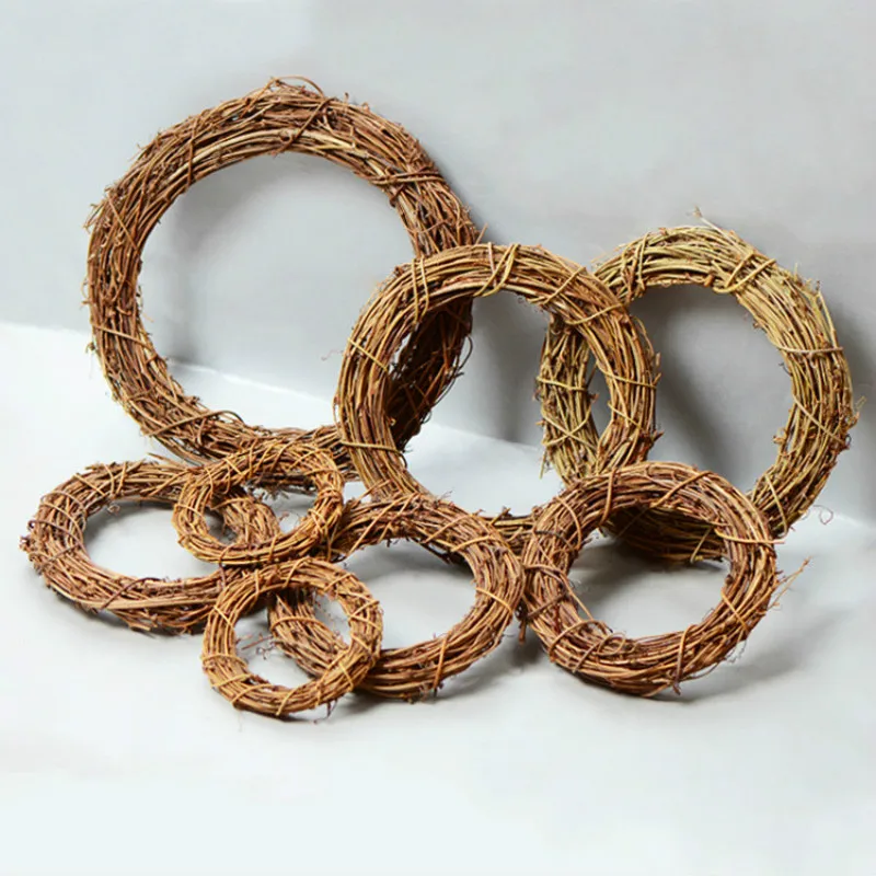 

1pcs Xmas Home Decor Natural Rattan Wreath Christmas Wreath Crafts Decoration Spring Wedding Decoration Garland Round