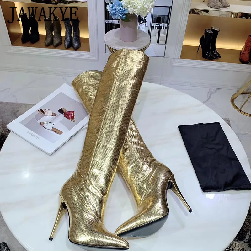 gold Новинка года; женские сапоги до колена из натуральной кожи; цвет золотой, черный; вечерние сапоги на высоком каблуке с острым носком; зимние высокие сапоги; рыцарские сапоги - Цвет: gold