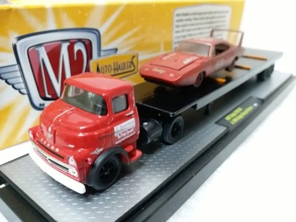 Машина M2 1/64 грузовой автомобиль Dodge 700 зарядное устройство коллекция литых под