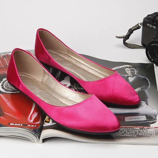 

Summer Satin Shoes Woman Pointed Toe Slip On Loafers Breathable Comfortable Flats Spring Women Pointed Shallow Flat Single Shoes