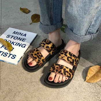 

Women New Fashion 2020 Summer Women's slippers Outdoor leisure wild leopard print roman style flat sand beach slippers Plus Size