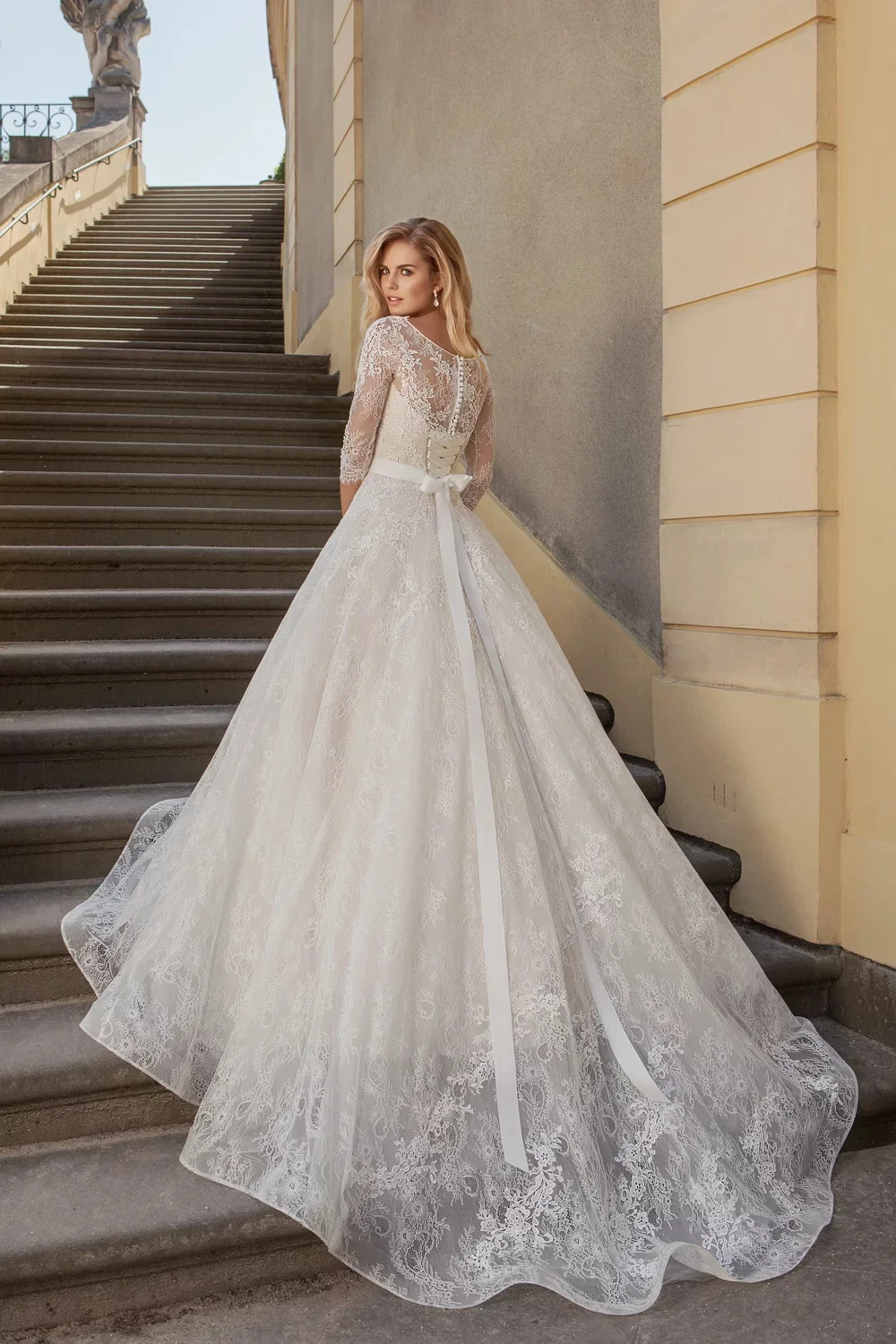 HTB1ZR_UUbvpK1RjSZPiq6zmwXXaG