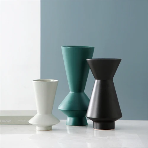 Modern Minimalist Abstract Ceramic Art Flower Arrangement Vase Hotel Model Room Restaurant Soft Decoration Table Top Decoration - Цвет: Three-piece vase