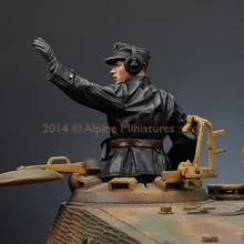 1:35 WWII German SS Commander Tucker