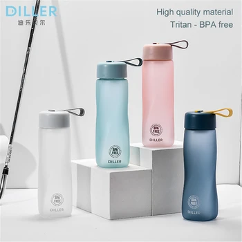 

Luxury Drinkware Water Bottles Plastic Portable Causual Sport Drinking Cup Bpa Free Eco Friendly Tritan with Lip Starw Tumblers