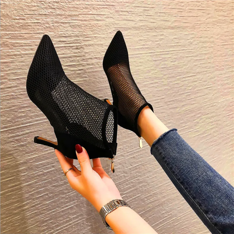 

Exquisite ladies versatile fine mesh mesh pointed high heels ladies vulcanized shoes lightweight rubber slim boots women models