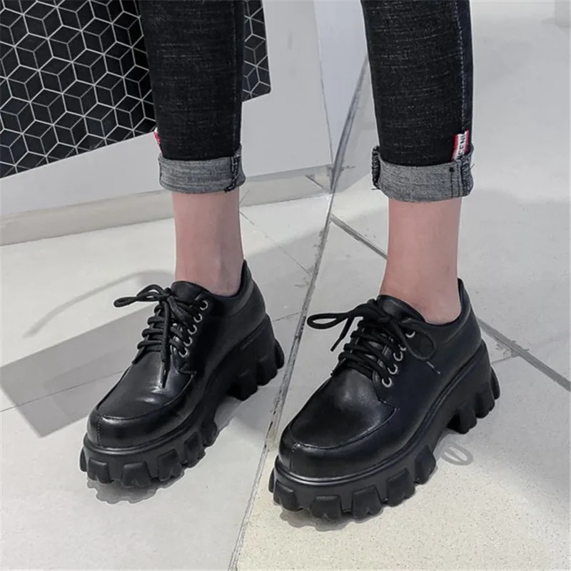 

PXELENA NEW 2020 Spring Winter Shoes Women Chunky Platform Creppers Punk Gothic Oxfords Black White Patent Leather Large Size 45