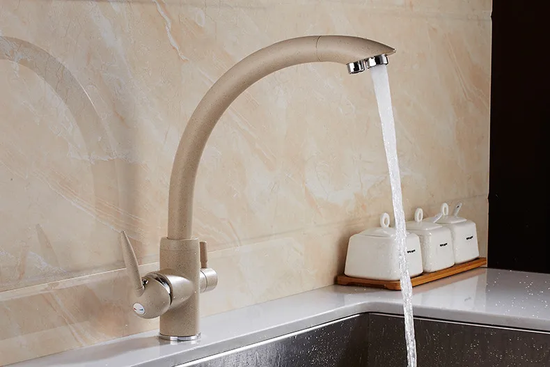 4511803906_471096822