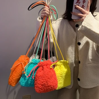 

Original design Lamb Mao Mao Leaning Across Small Bag Female Cute Drawstring Mobile Phone Bag Large Screen Mobile Phone Bag