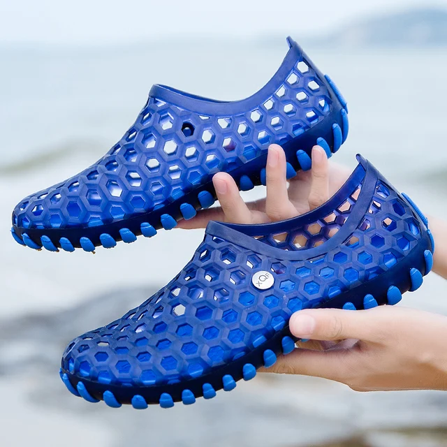 New Summer Fashion Sneakers Men Shoes Outdoor Slippers Fashion Beach Sandals Jelly Breathable Flip Flops Hollow Casual Footwear blue