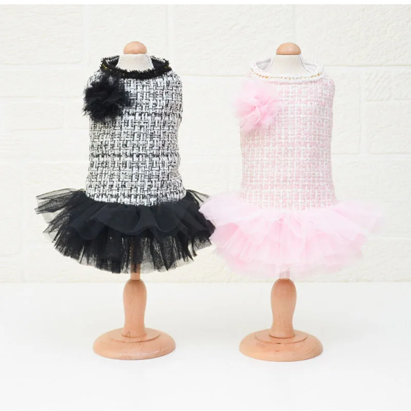 

Fashion Dog Dress Coat Winter Warm Lace Tutu Dresses Skirt For Small Medium Dog Lady Weeding Party Coats Jackets For Bulldog 526