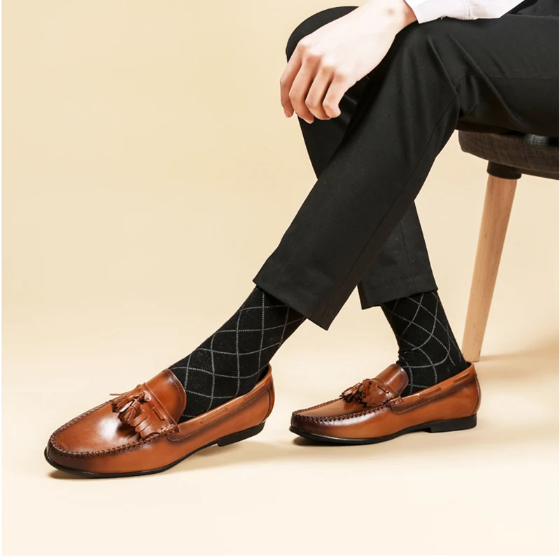 Phenkang Men's Loafers Slip on Genuine Leather Brown Casual Tassel Business Tassel Party Wedding Mens Footwear Shoes 2020