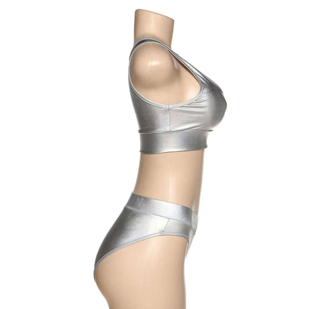 12 - LUY91211662_0506087773014798786