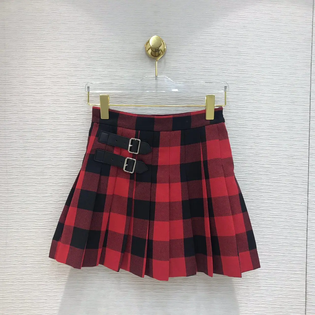 Новая Женская мода Сексуальная кожаная пряжка плиссированная шикарная юбка 0902