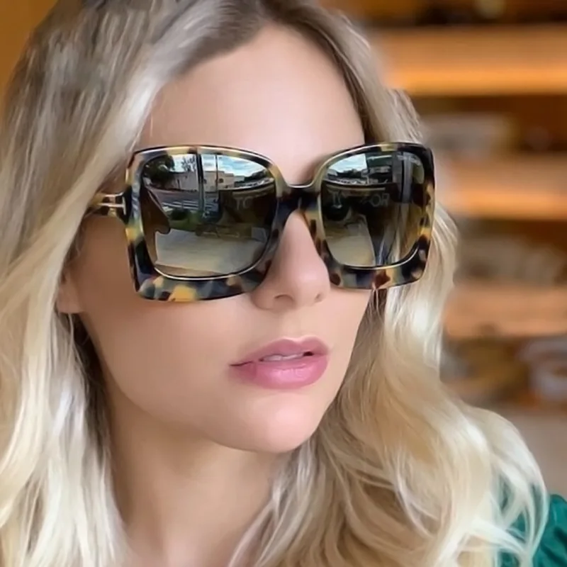 

New Women Sunglasses Fashion Oversized Brand Designer Plastic Female Big Frame Gradient Sun Glasses UV400 gafas de sol mujer