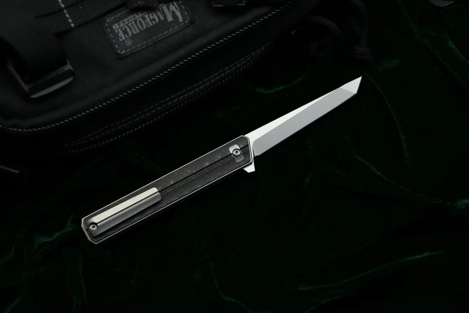 Kanedeiia small Qwaiken Flipper folding knife Titanium CF handle D2 blade camping outdoor survival pocket fruit Knives EDC tools
