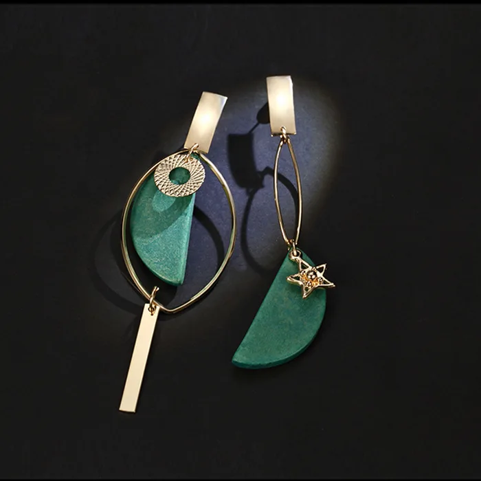 

2019 New Asymmetric Wooden Earrings For Women Exaggerated Personality Ladies Earrings Temperament Wooden Earrings Jewelry Gift
