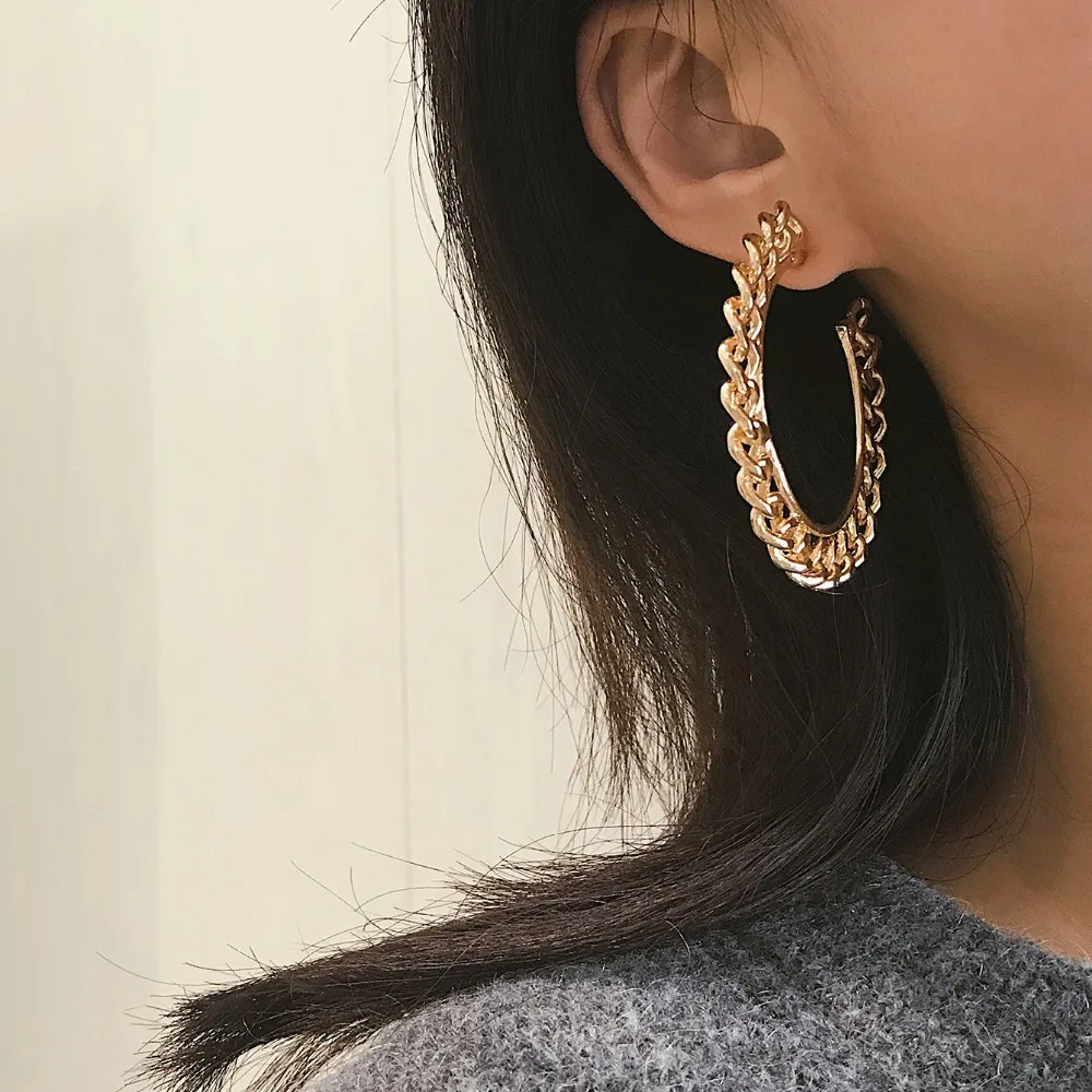 10148692806_1827179314