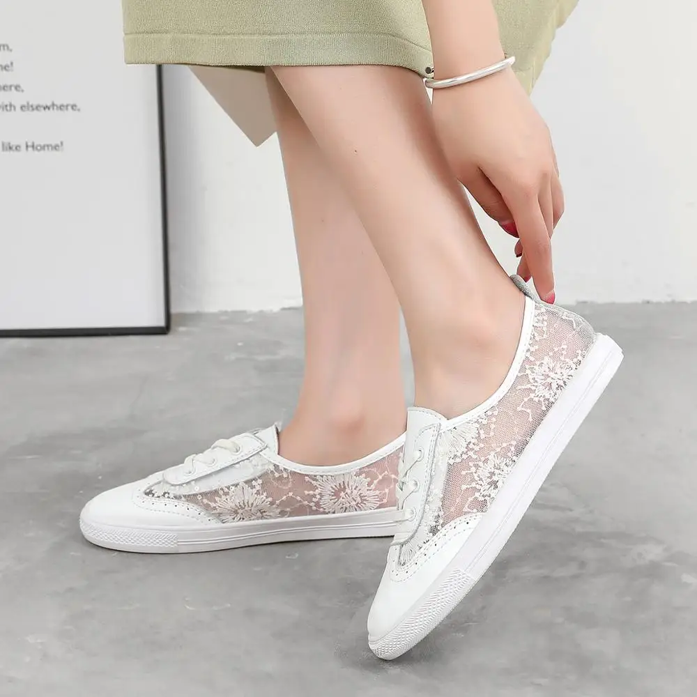 Женская летняя повседневная обувь; дышащие белые кроссовки; модные кожаные водонепроницаемые мокасины на плоской подошве со шнуровкой и сеткой