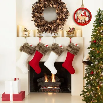 

Christmas Wooden Ornaments Xmas Tree Hanging Tags Pendants Hollow Out Indoor Outdoor Ornaments for Christmas Decorations 6 Style