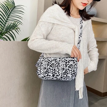 

Women Leopard Plush Shoulder Bag Female Vintage Crossbody Zipper Street Handbags for Ladies