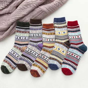 

5 Pairs Women Socks Vintage Winter Soft Warm Cold Knit Wool Stripe Socks Cotton Autumn Warm Calcetines De La Mujer Harajuku 2021