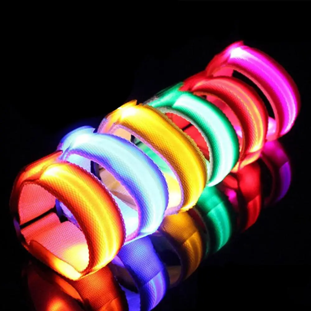 Brazalete deportivo con luz LED, pulsera parpadeante de nailon que brilla en la oscuridad, brazalete reflectante para ciclismo carrera nocturna