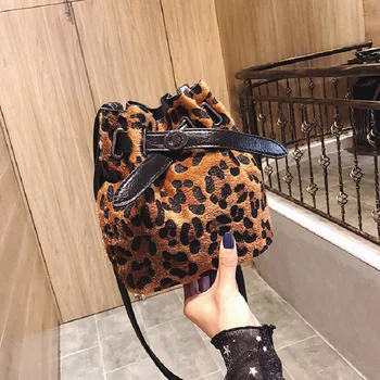 

2020 Fashion Leopard Women's Handbags Wild Crossbody Bags Ladies Personality Bucket Casual Messenger Shoulder Bags Female Totes