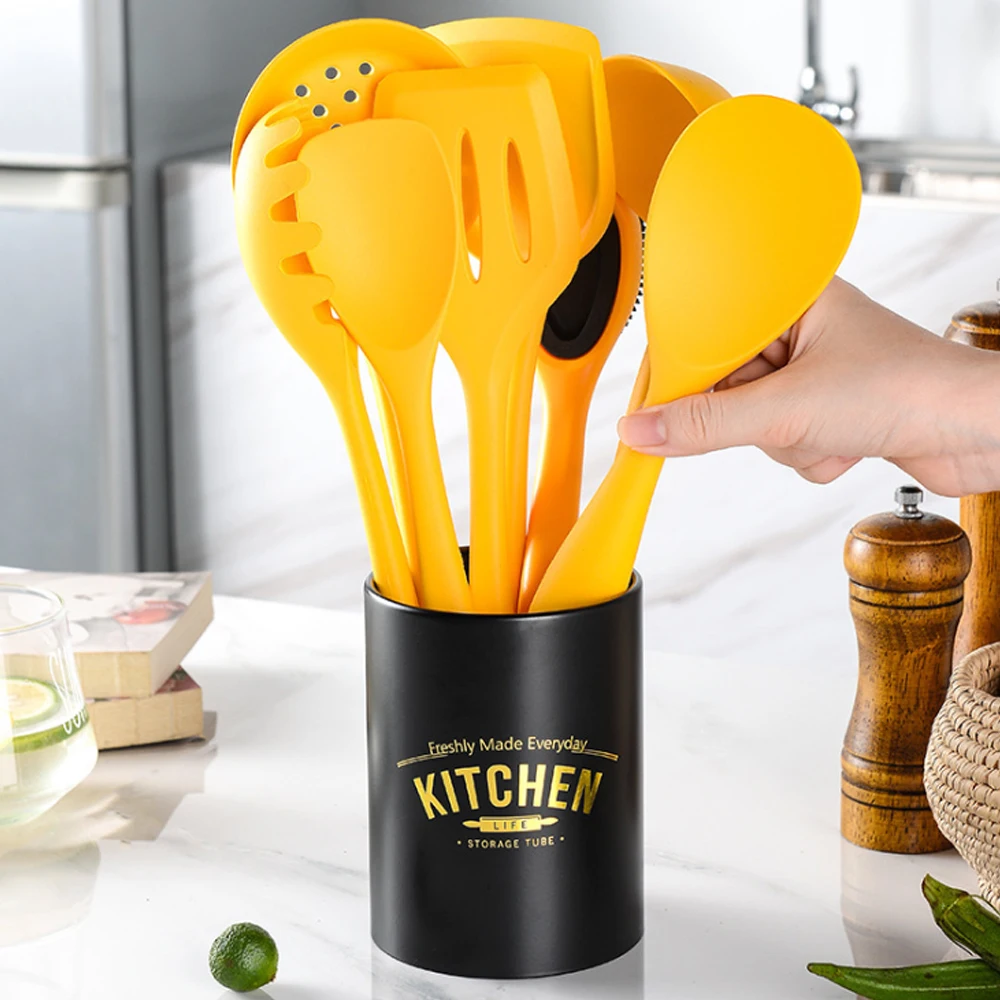 

Cooking Kitchen Utensils Set with Holder Kitchen Tools Non-Stick&Heat-Resistant Spoon Spatula Oil Brush Bread Clip