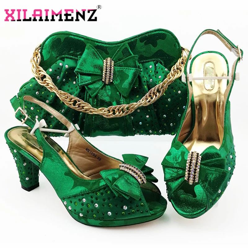 Зеленые Новые поступления 2019 соответствуют стандартам искусственной пятки