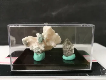 

18.0gNatural purple crystal group, green ghost pyramid, mineral crystal specimen box