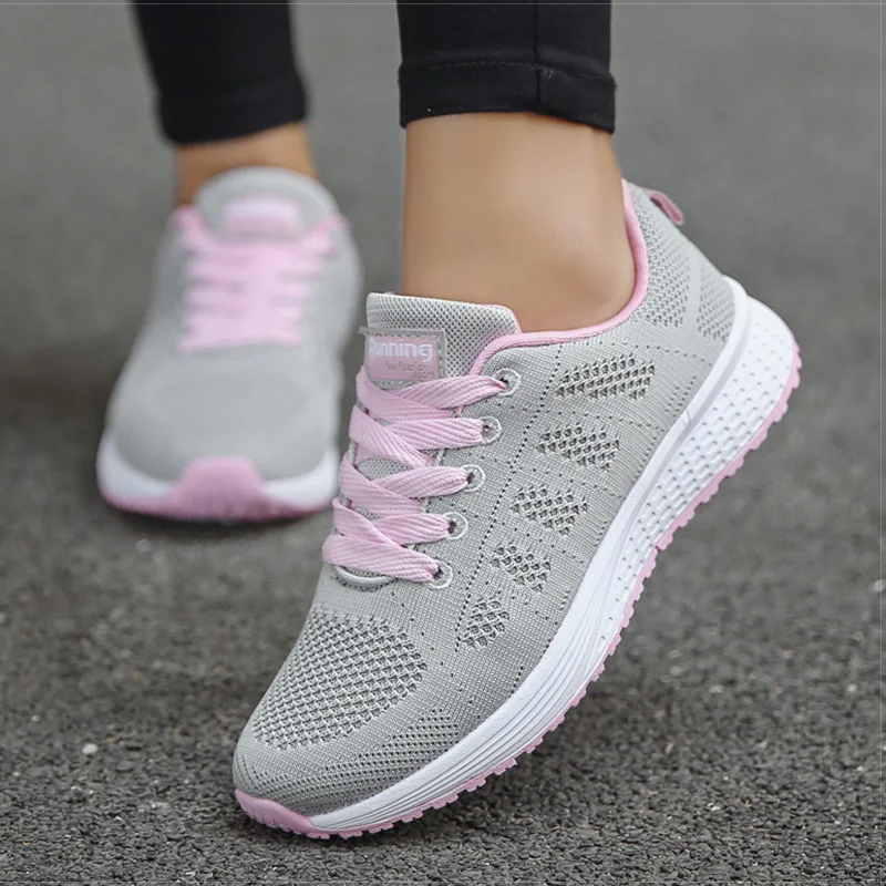 

New Women Causal Shoes Weightlight Sneakers Women Vulcanize Shoes Sport Femme Walking White Black Outdoor Tenis Feminino