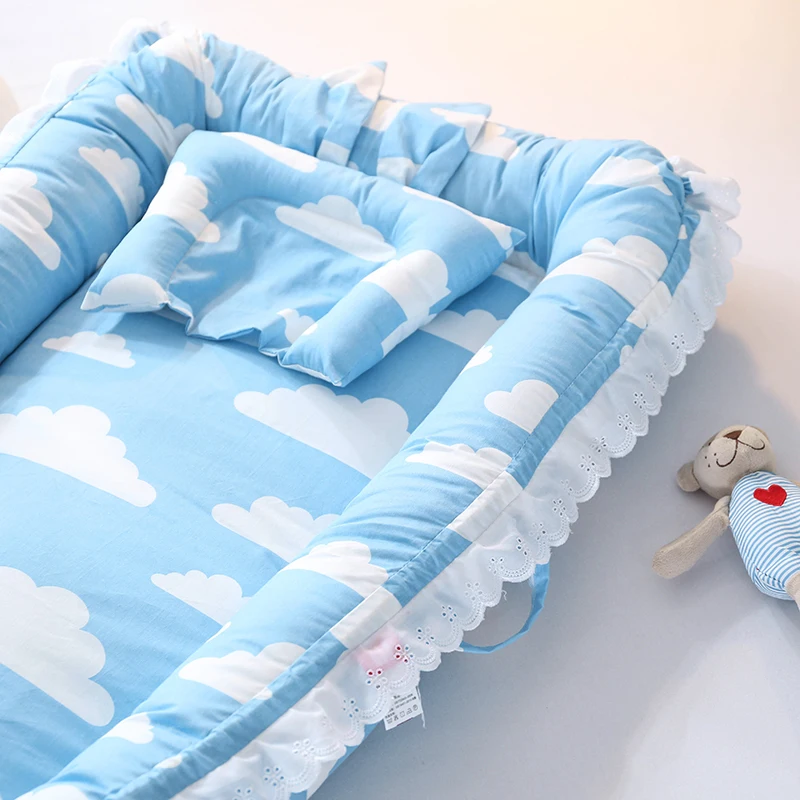 Portable Baby Bed Foldable Infant Travel Bed Soft Comfortable Pillow Newborn Nest Multifunction Baby Cot Cradle Baby Crib