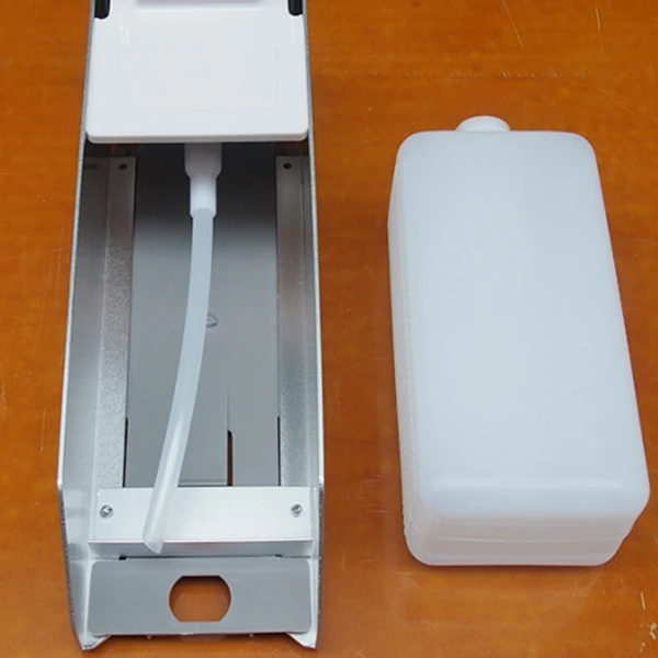 Fashion-Disinfectant dispenser 1000 ml short lever Plastic pump- ALU dispenser