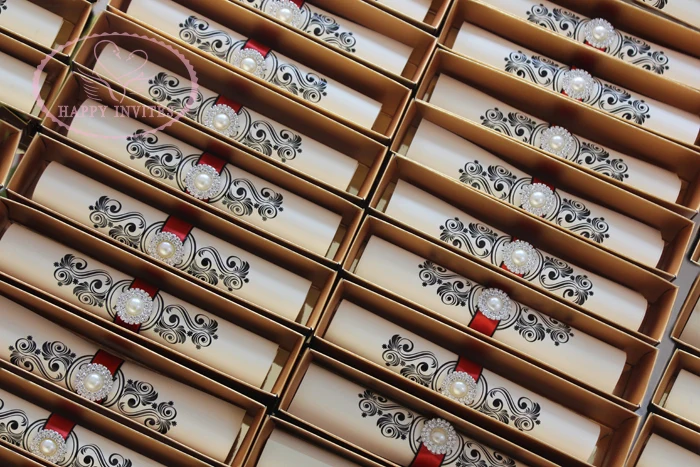 HI2052-32 Royal  Scroll Invitation Card with Golden Box