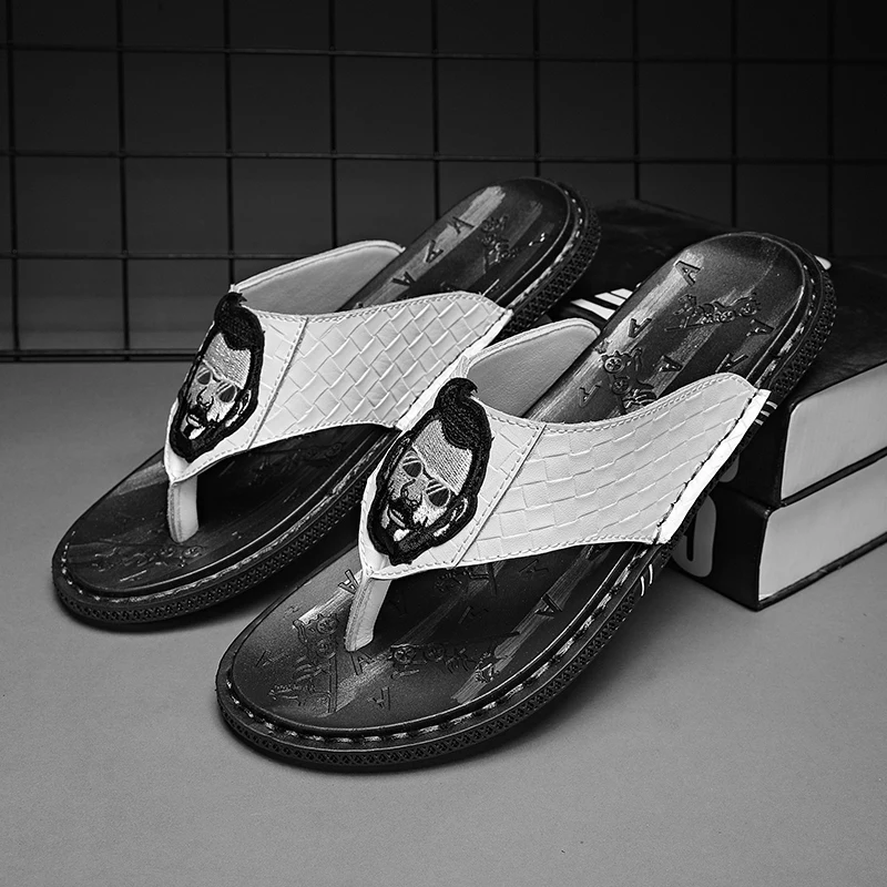 

CASOIPRA Summer Mens Flip Flops Fashion Avatar Design Summer Beach Slippers Men Genuine Leather Outdoor Casual Sandals