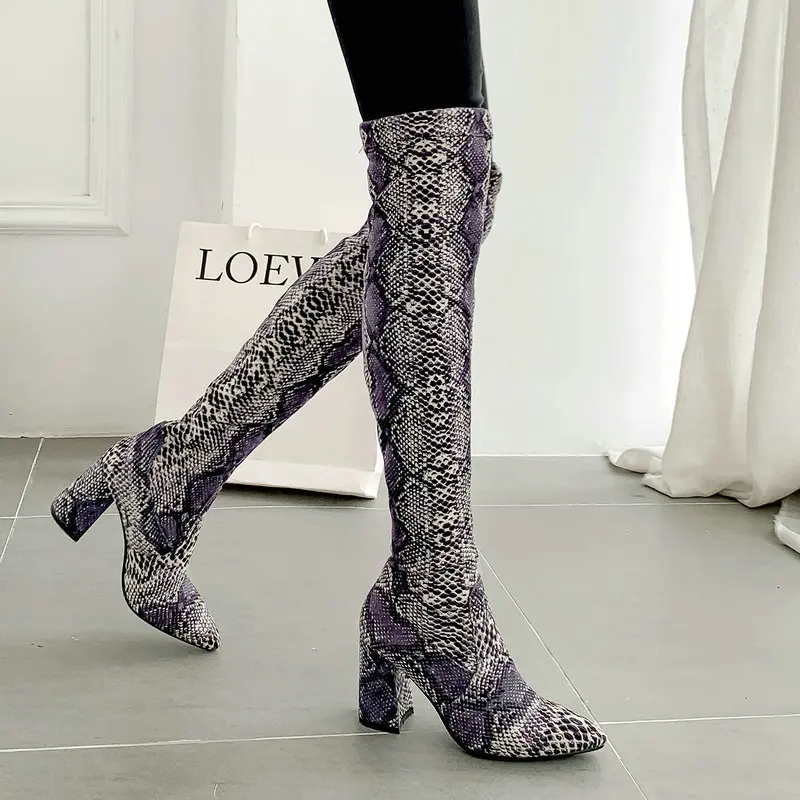 

2019 Autumn Winter Snake Print Women Boots Ladies Square Heel Knee High Boots Fashion Pointed Toe Zipper Boots White Brown