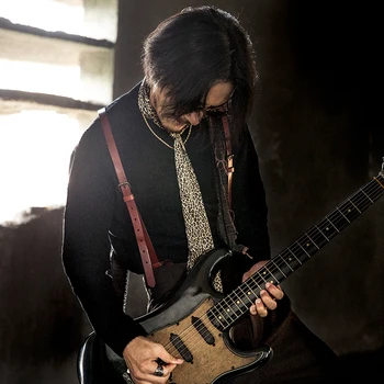 

men striped sweater Autumn and winter retro half high neck sweater British style pullover handsome casual top Slim base sweater